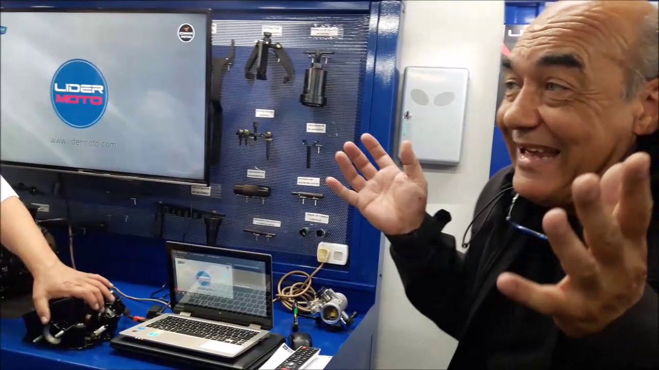 DOMINAR 400 a MOTOR ABIERTO por Expertos en LIDERMOTO