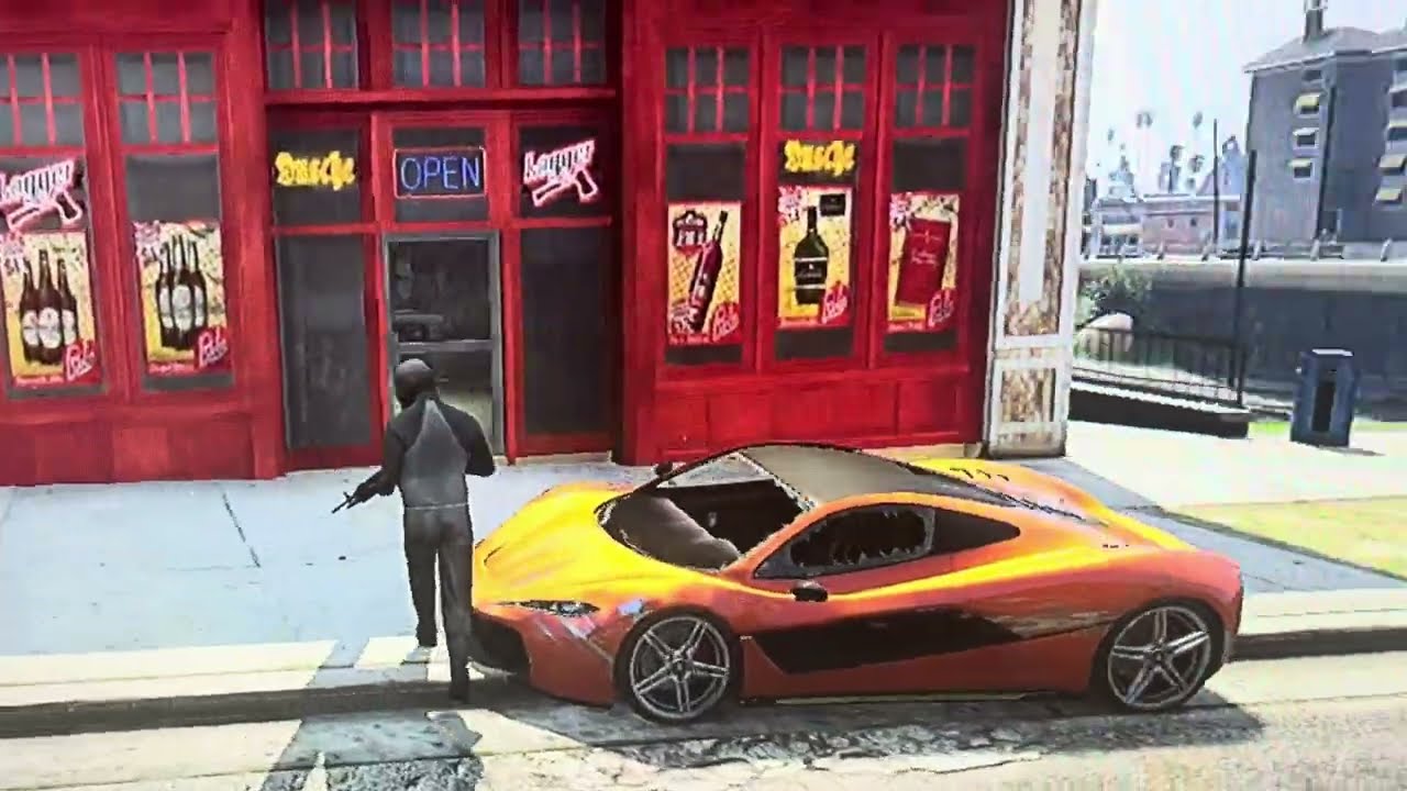 GTA V Armored Truck Robbery Stealing Money Cashier Escaping Policeman