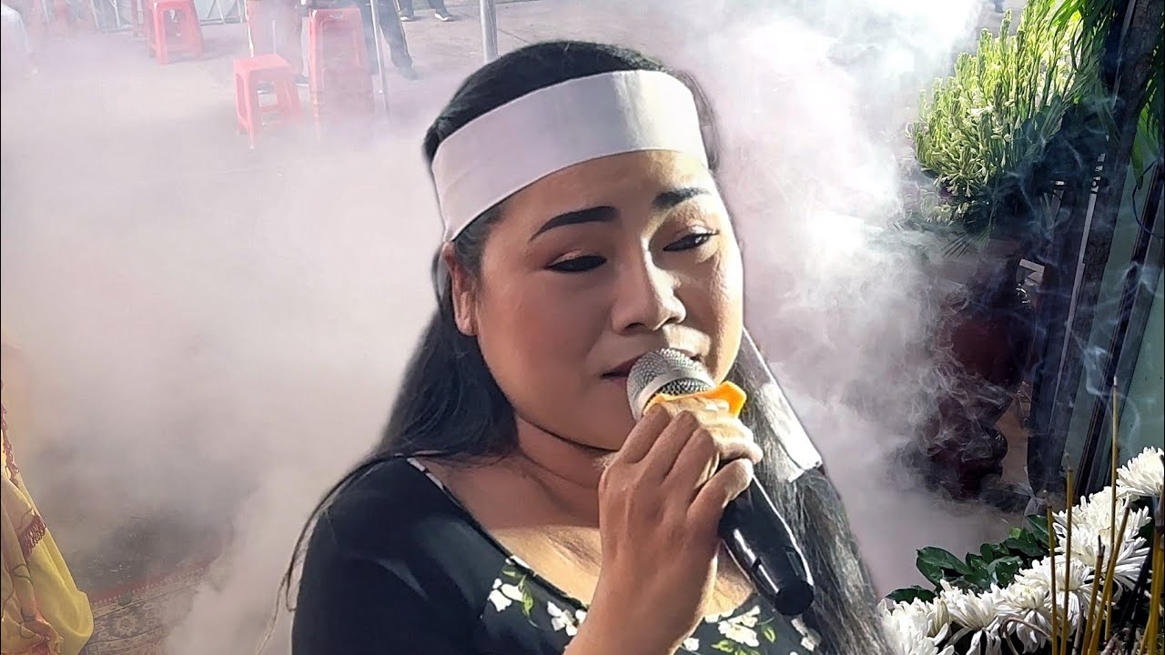 Rụng rời vì chưa thấy ai hát ca cúng mà buồn sầu não như nghệ sĩ này cả | Ns Thanh Tâm