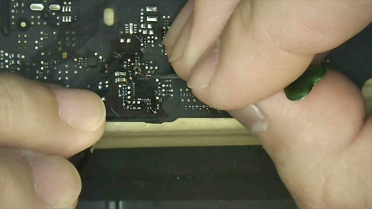 Macbook air tea liquid damage not power on repair