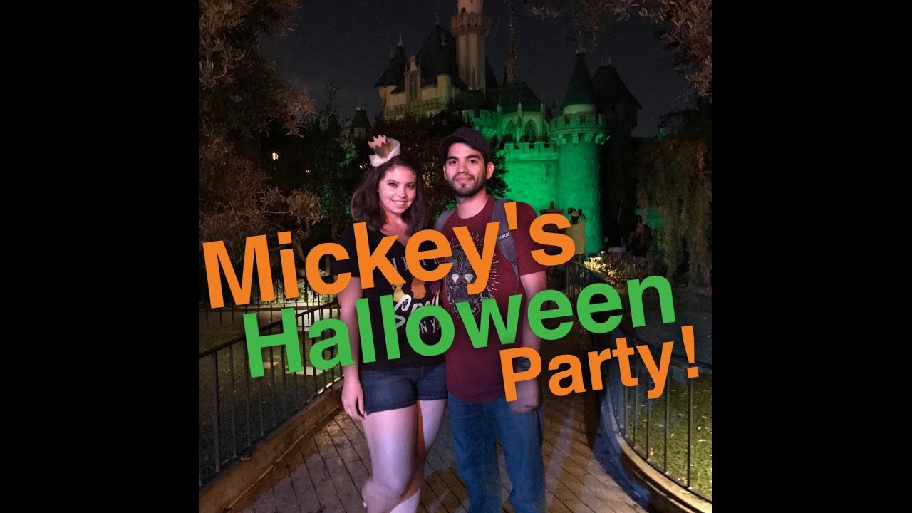 Fun at Mickey's Halloween Party Disneyland 2017