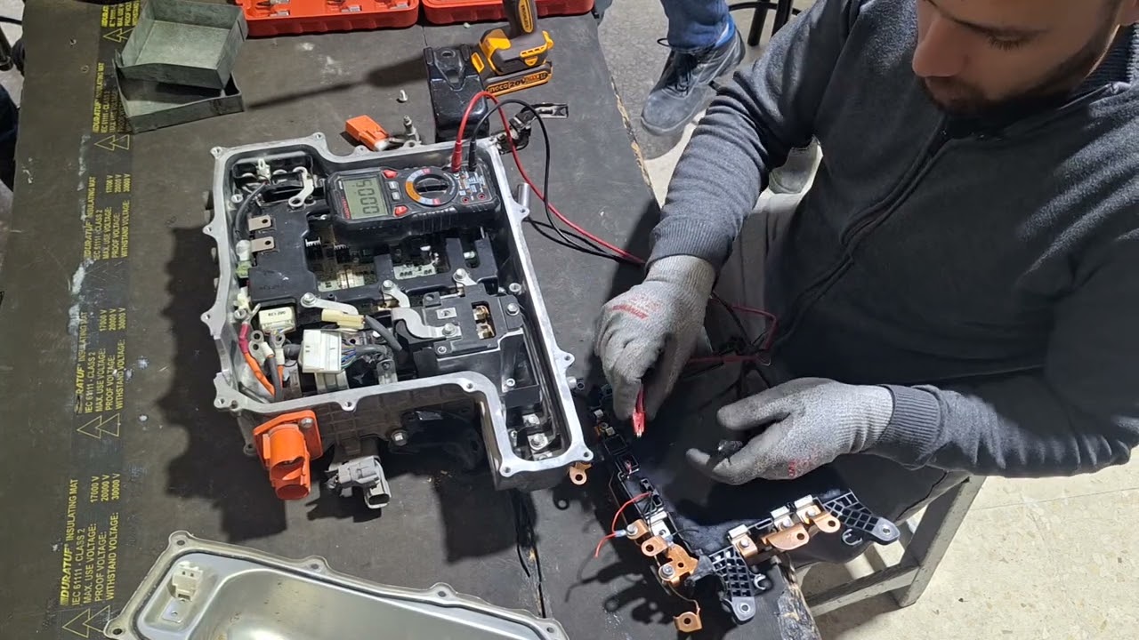Prius gen 2 inverter teardown العاكس / المحول