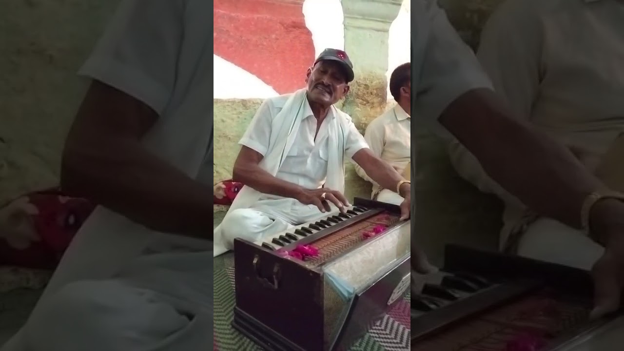 Bhuraghad kile me naga svami ashram me guru bandana 