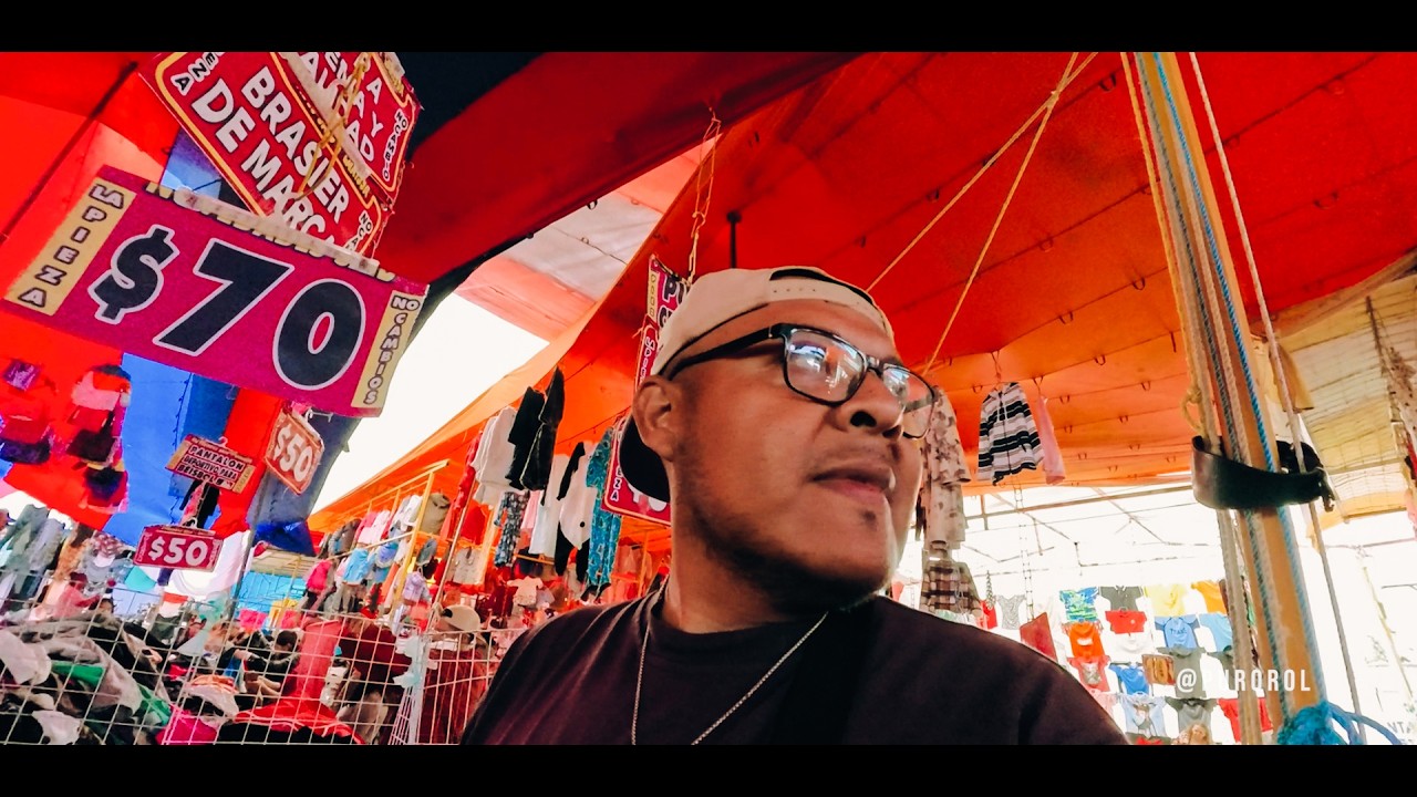EL TIANGUIS DE PACA MAS GRANDE DEL CONDADO el BARRIO DEL COECILLO LEON GUANAJUATO 