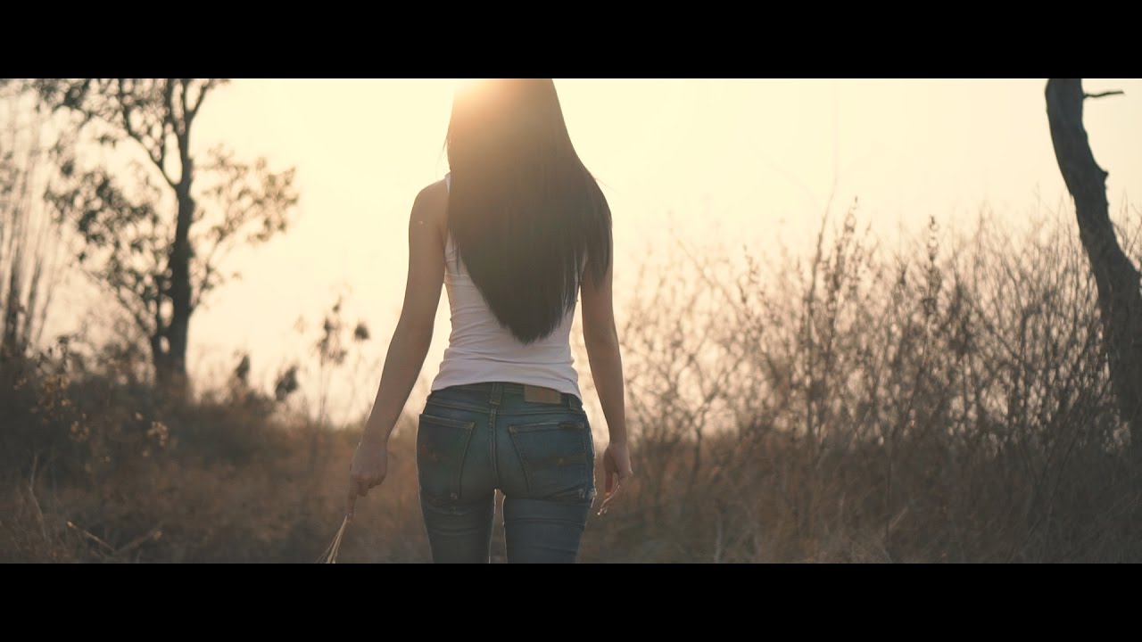 TWOGETHER - 4K Sony a6500 35 F1.8 Zhiyun Crane AutoFocus