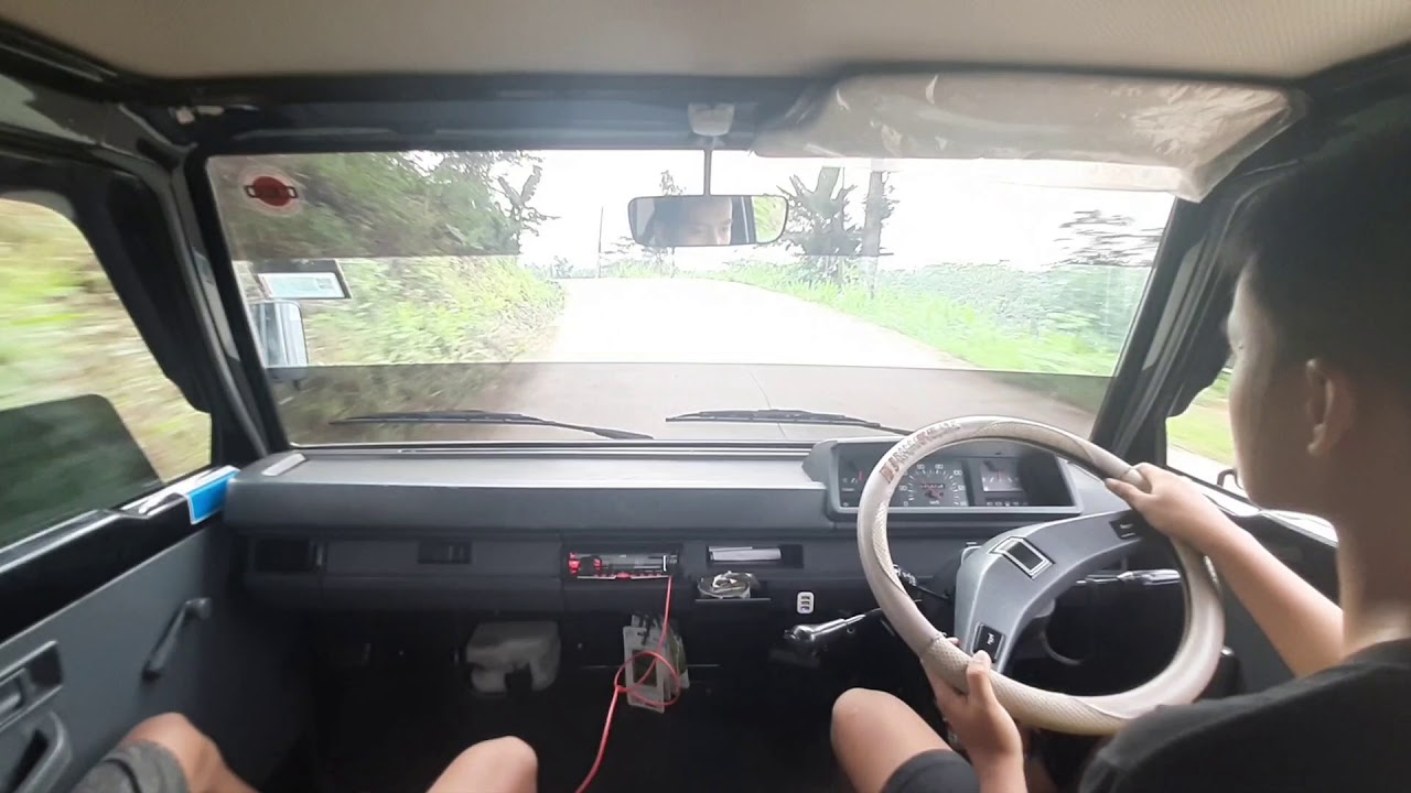 Mitsubishi L300 POV DRIVE