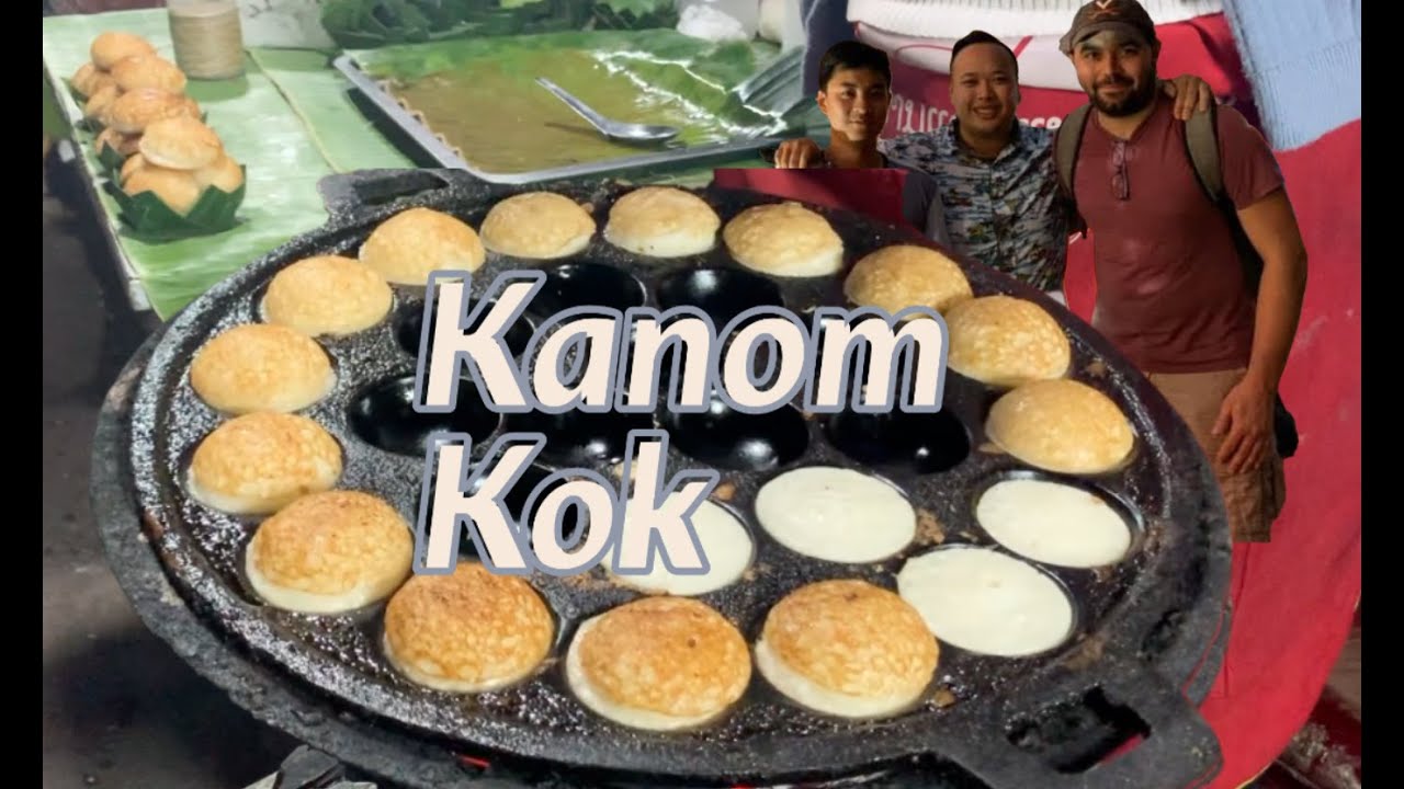 Coconut Pancake (Kanom Kok) in Luang Prabang Night Market