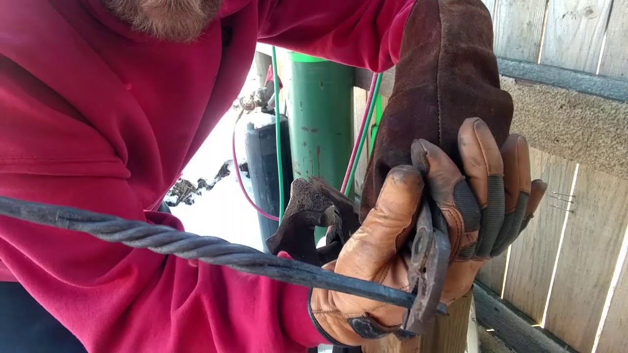 Blacksmithing, Making a Basket Twist