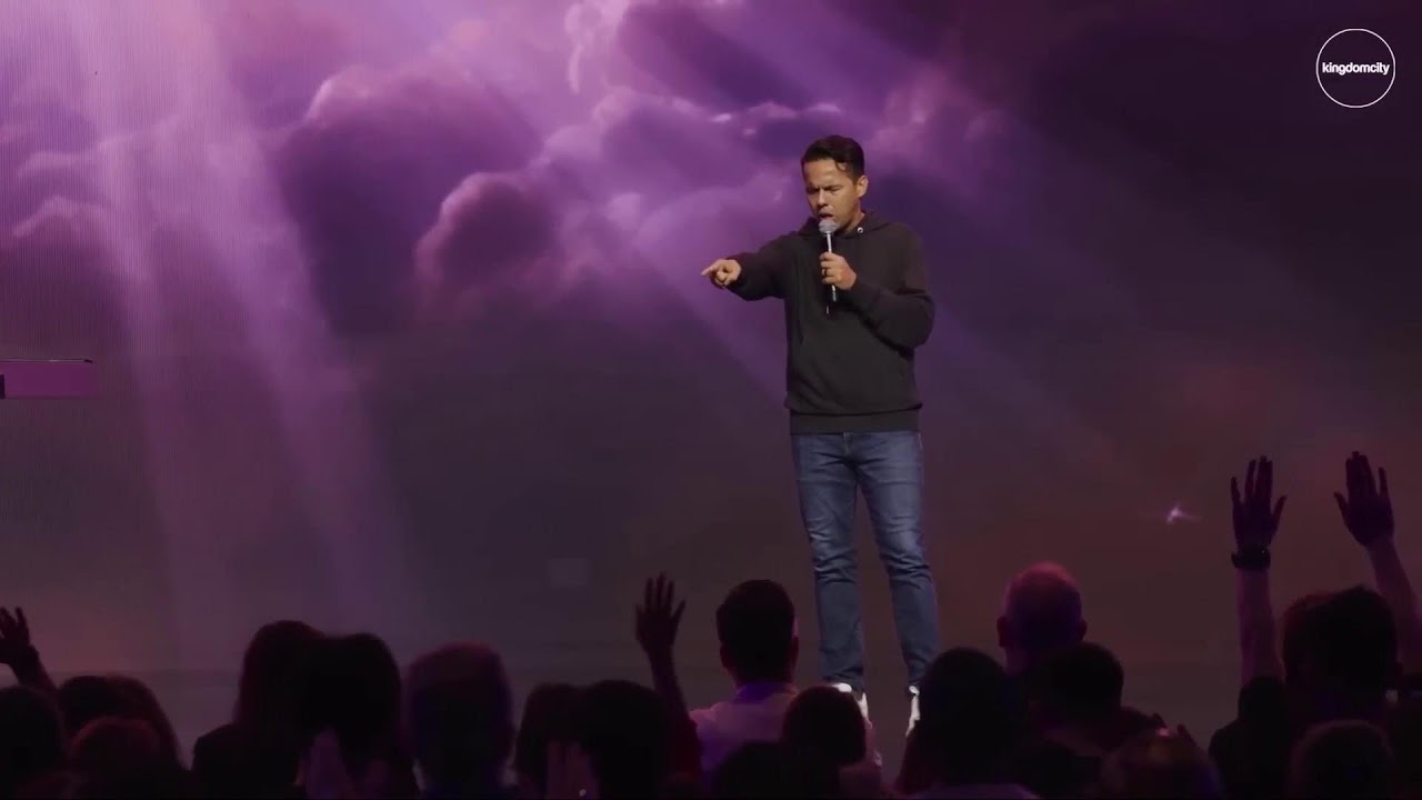 Watch Pastor Samuel Rodriguez - Sermon 