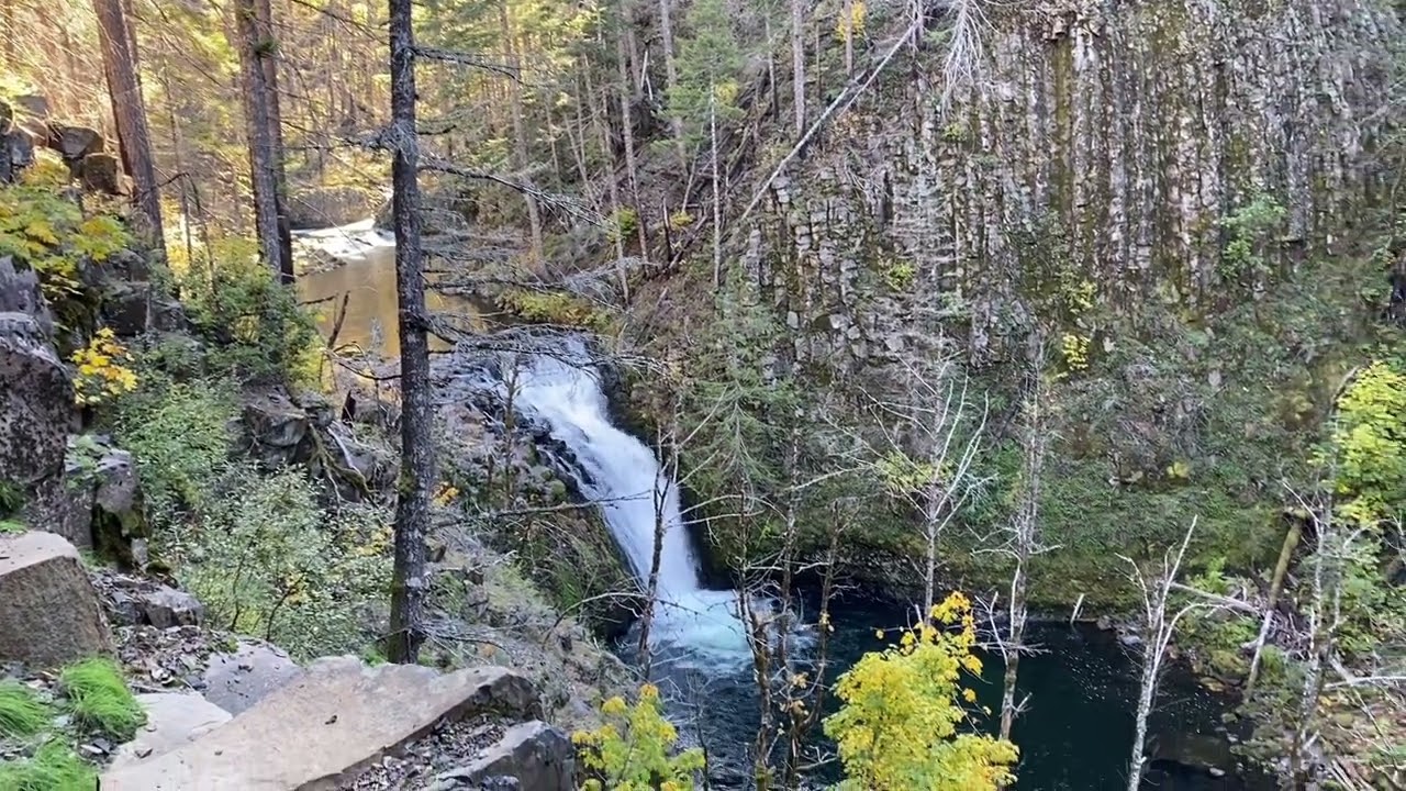 Tunnel Falls Via Eagle Creek Trail