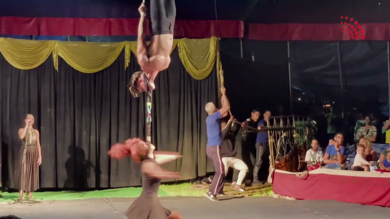 CARPA AZUL DEL CIRCO NACIONAL DE CUBA EN MATANZAS 2023