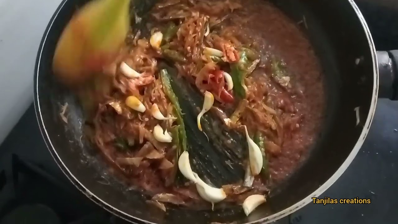 মুলা বেগুন চাপিলা মাছের শুটকি রান্না করলাম।  Cooked Radish Brinjal Chapila Dried Fish #bangladesh
