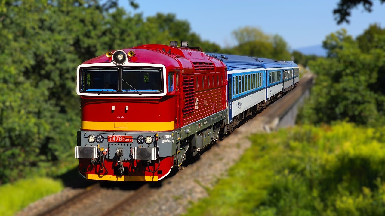 Retro Brejlovec 754 067-7 na lince R10 v l&eacute;tě 2025, druh&aacute; č&aacute;st