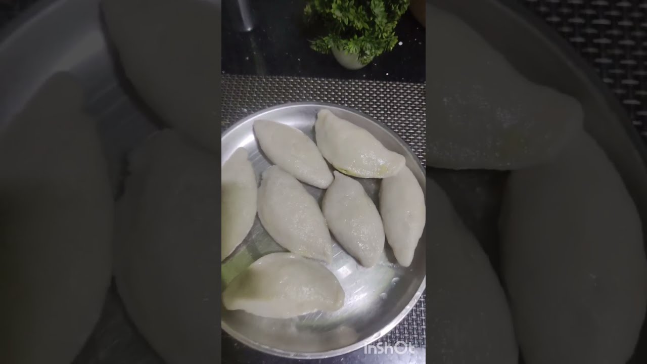 Up/Bihar traditional recipe of Dal pitta/बिना तैल के भाप से बनने वाली चावल -  दाल  का  पीठा /Bagiya😋