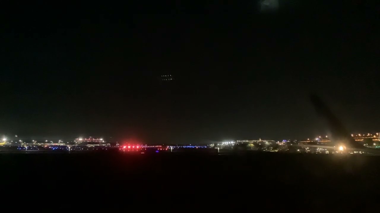 Taking off into the beautiful night of Tampa (tpa) +taxi 757-300