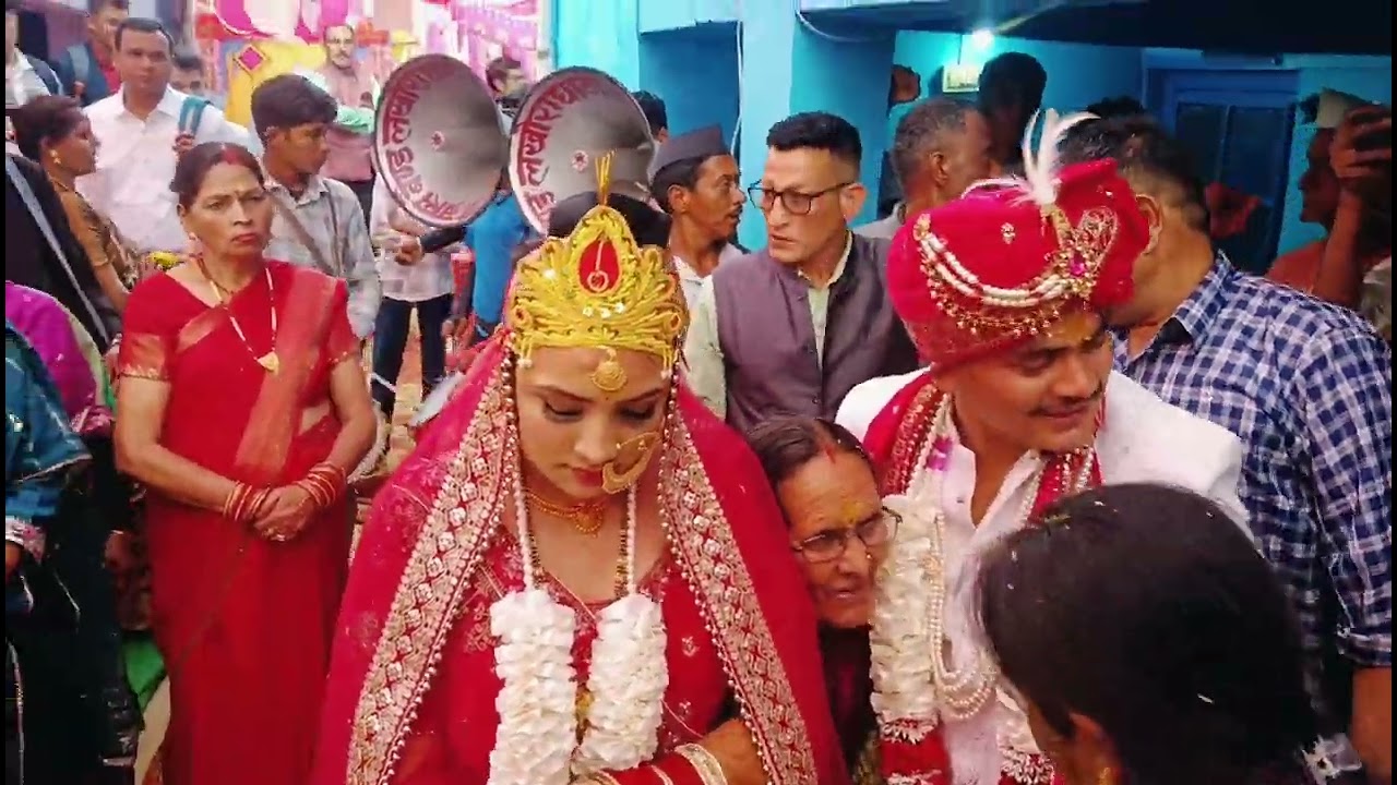 दुल्हन की विदाई मा का रोके भूरा हाल #pahadishadi #pahadilifestyle @anjalipahadi1 fullenjoy #dance