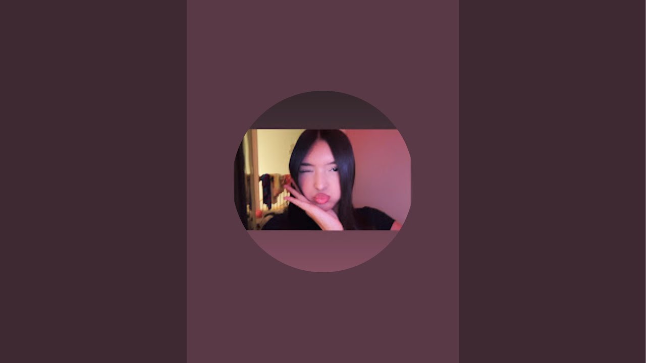 Jaqueline Aragon is live!