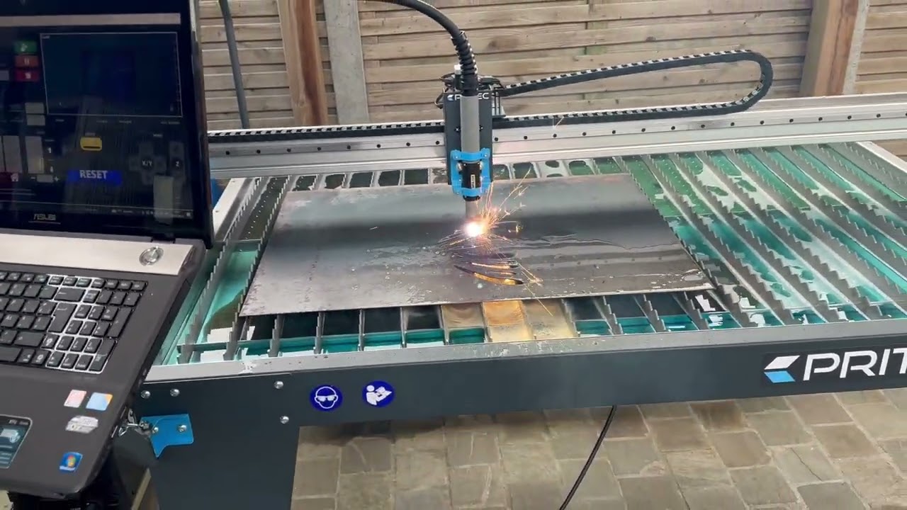 CNC plasma snijden met de plasma snijtafel Acros 150S & de Pretec Spark 75 CNC.