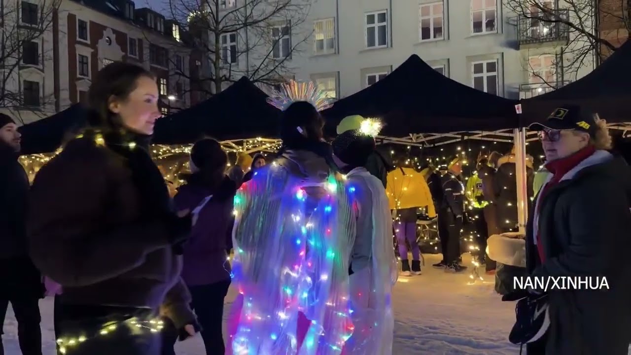 В Копенгагенском забеге Light Run приняли участие 1000 бегунов.