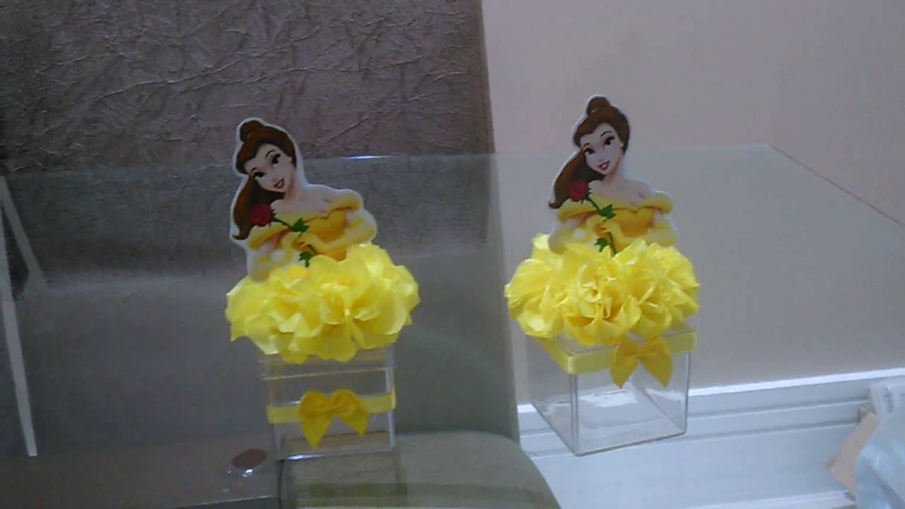 DIY CAIXA ACRÍLICA COM POMPOM BELA