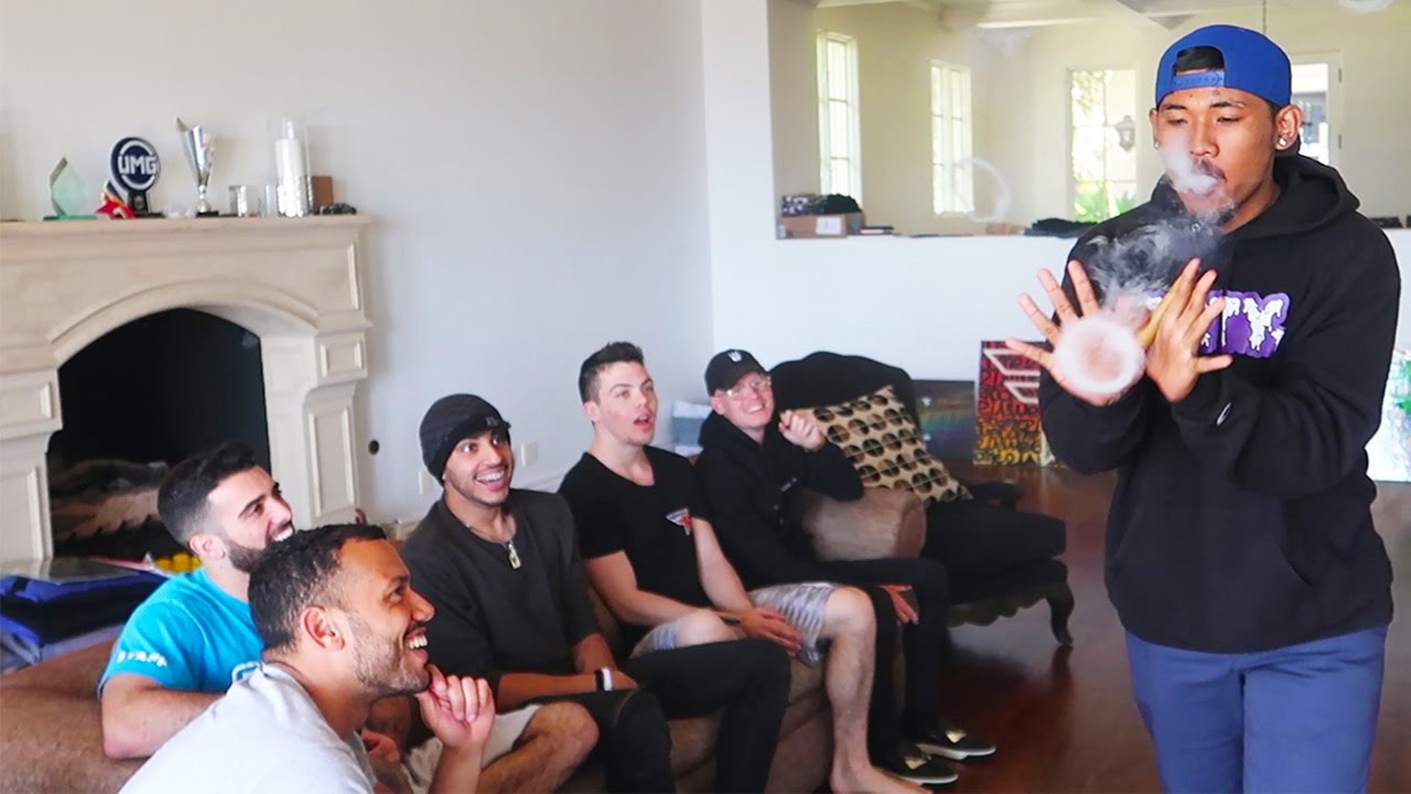 FAZE HOUSE REACTS TO CRAZY VAPE TRICKS (INSANE)