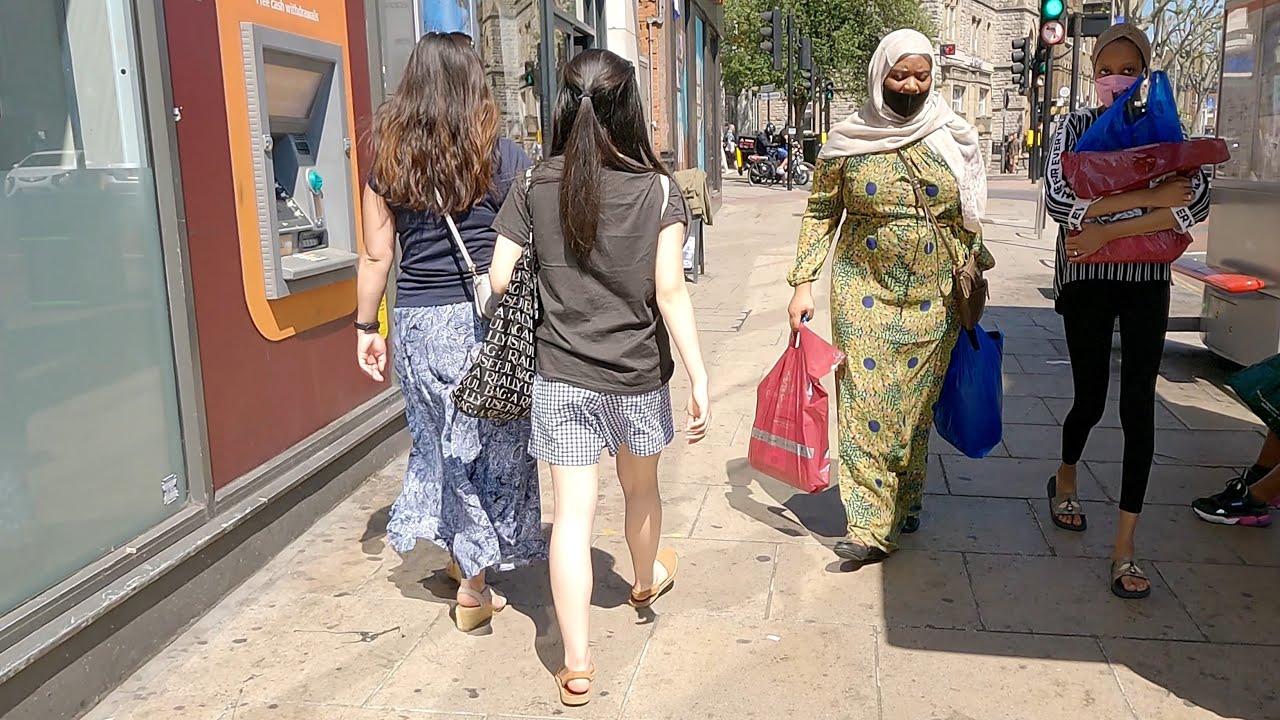 EALING, EALING BROADWAY, Post-Lockdown Sunny Sunday Afternoon / London W5 – N033 [4K]
