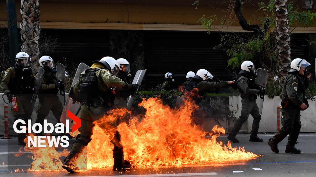 Greece train crash: Why people are blaming the government as unrest enters 3rd week