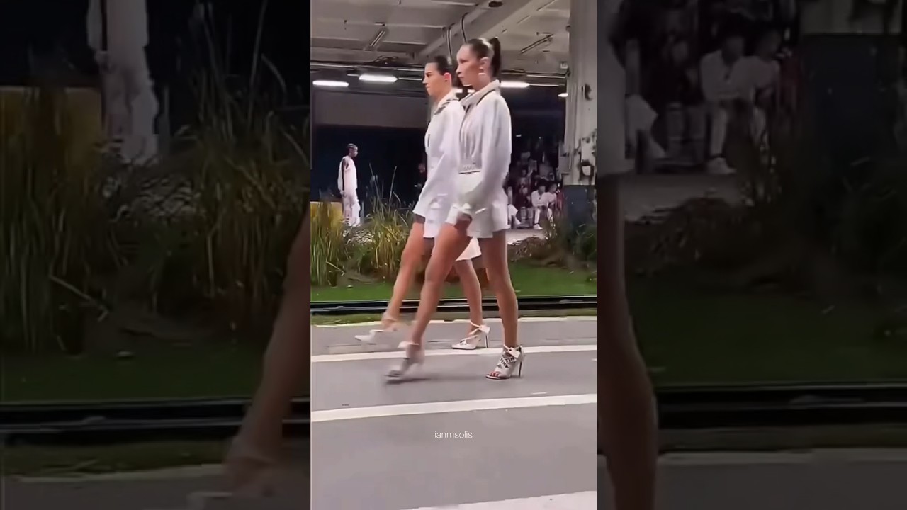 Bella Hadid & Kendall Jenner opening Off-White Spring 2019 