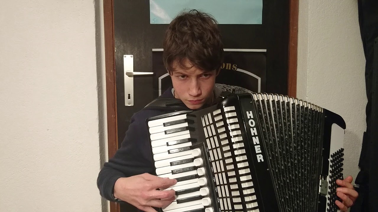 Po dekle- Lojze Slak klavirska harmonika