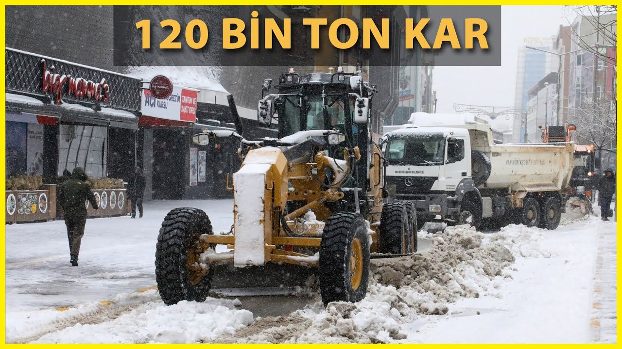Van'da Kamyonlarla 120 Bin Ton Kar İl Dışına Taşındı