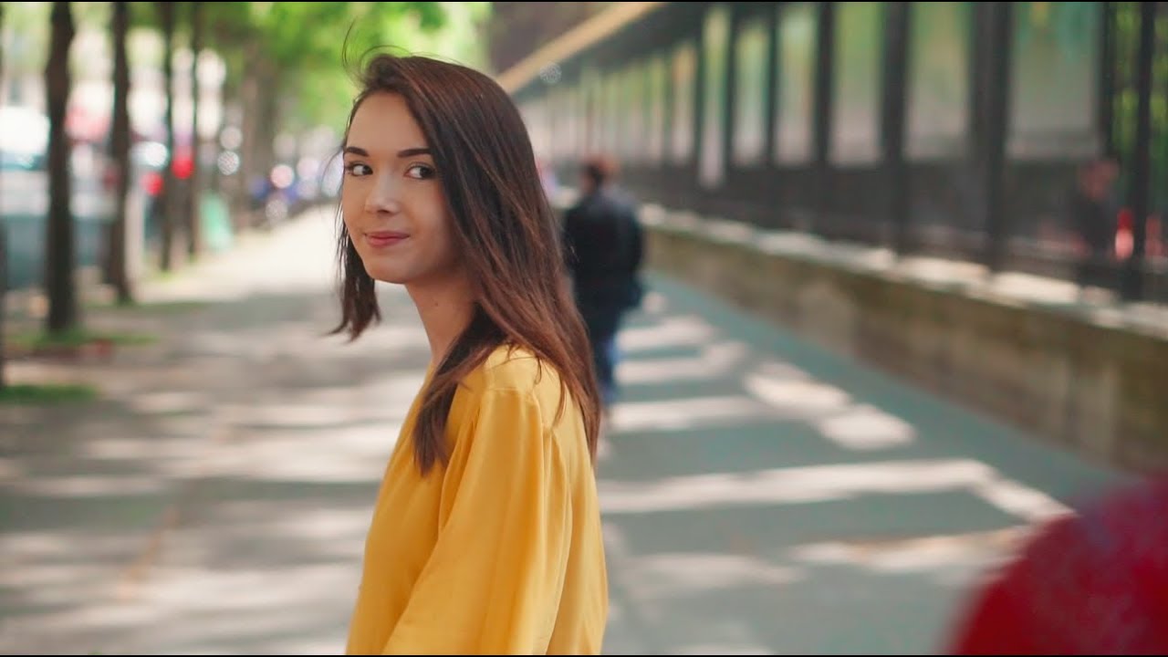 Ari - Elle Me Fait Voyager [CLIP OFFICIEL]