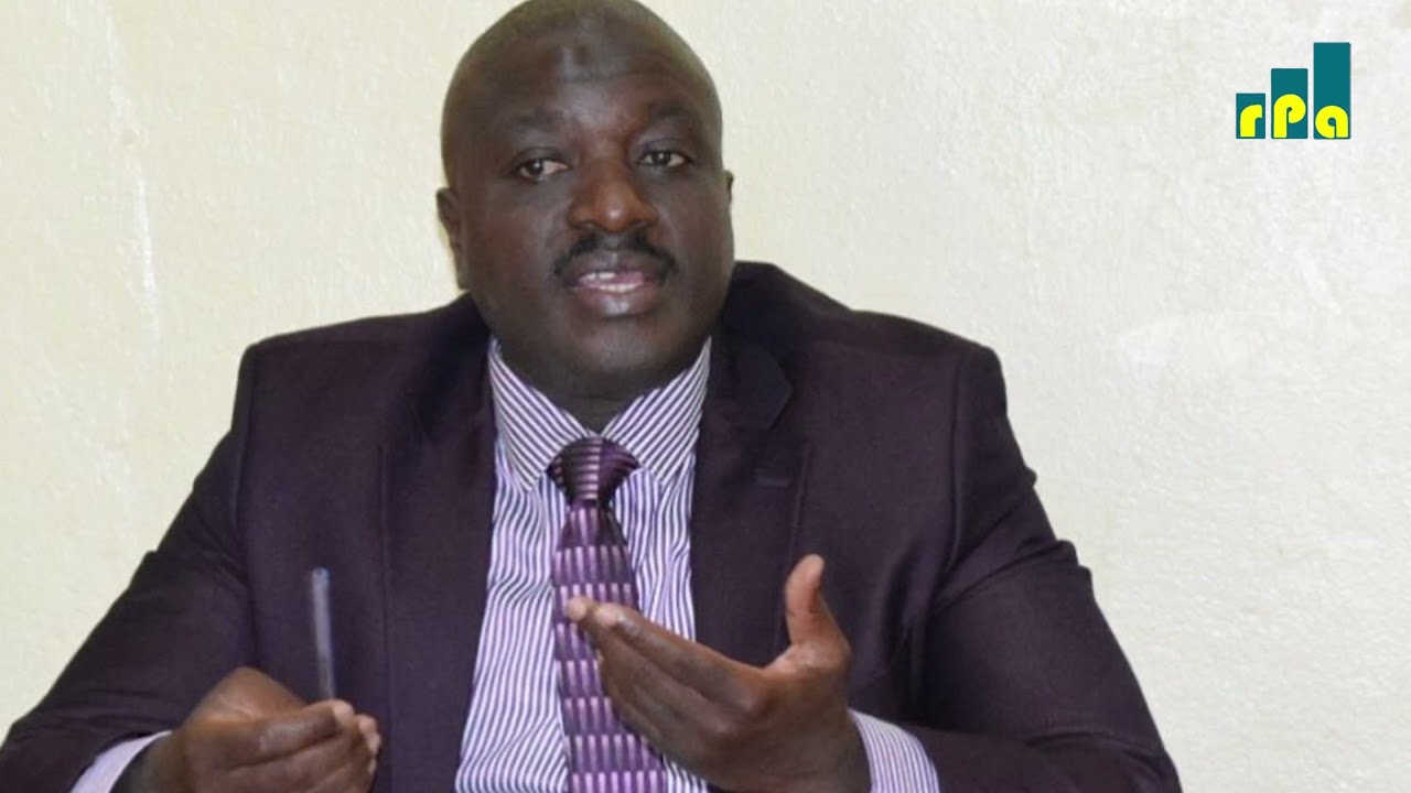Kubijanye n&rsquo;igitoro naho, Faustin NDIKUMANA  yibaza iyo iryo shirahamwe ryakuye ibikoresho