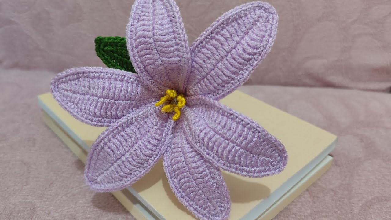 وردة الزنبق المجسمة كروشيه باترون بسيط وواضح#اكسبلور #crochet #garden #handmade #كروشيه #كروشية_سهل