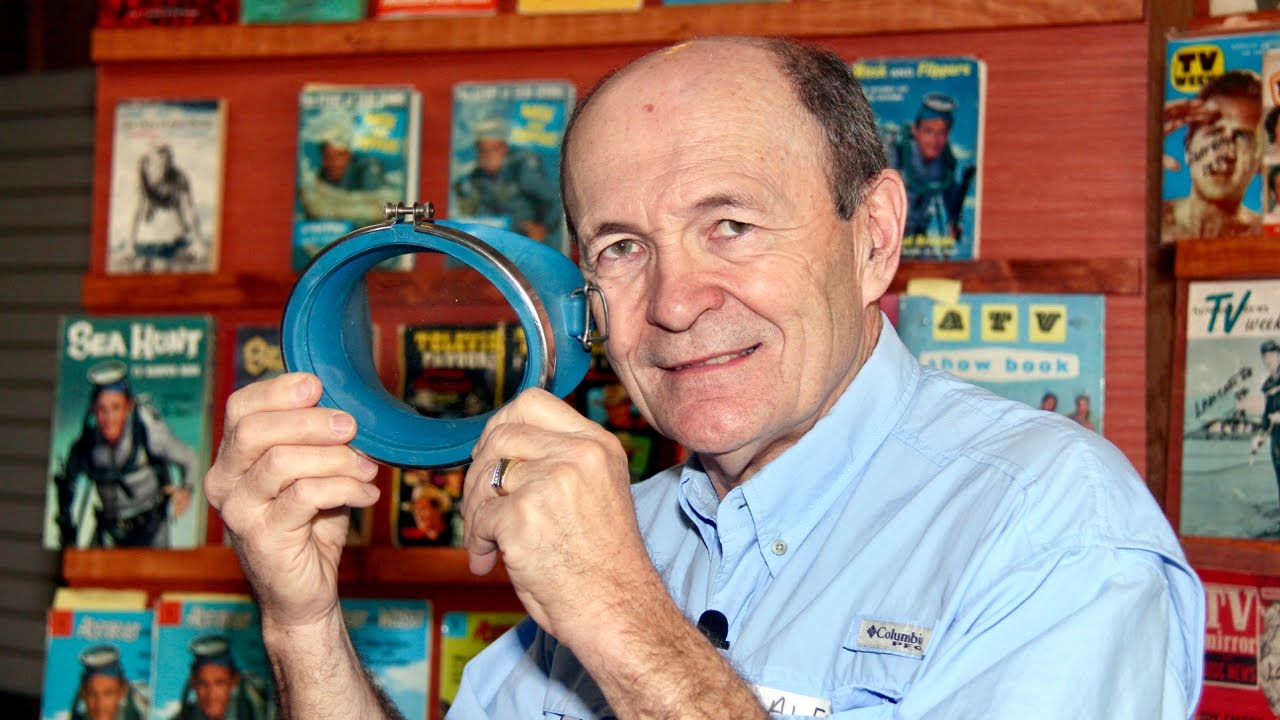Sea Hunt Remembered: Alec's Sea Hunt Exhibit - S02E12