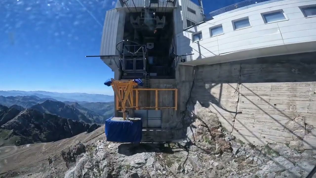 Pic Du Midi de Bigorre cable car ascent (X2 speed)