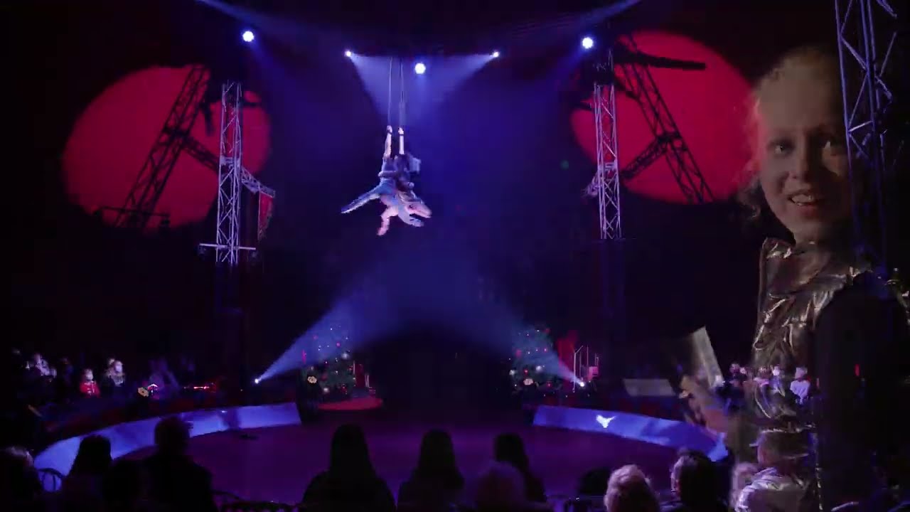 Paderborner Weihnachtscircus - Goldenes Ticket Trailer