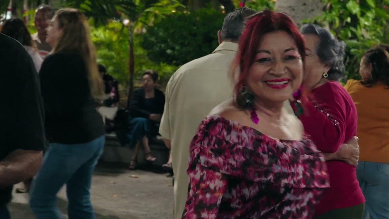 Baile del 13 de marzo de 2026, en el parque jardín de la marimba.