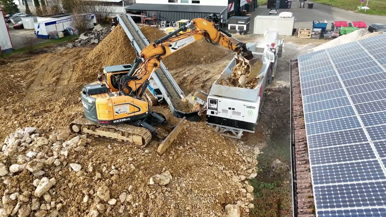 Mobiler Brecher Siebanlage Rollenrost