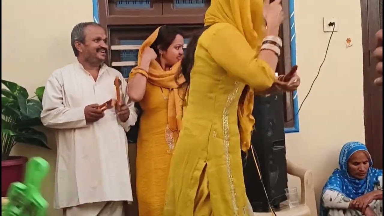 बहुत ही अच्छा भजन कीर्तन है जरुर सुने 