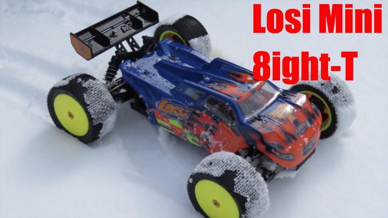 Losi Mini 8ight-T First Run - Snow Bashing in the parking lot with Mini 8ight T