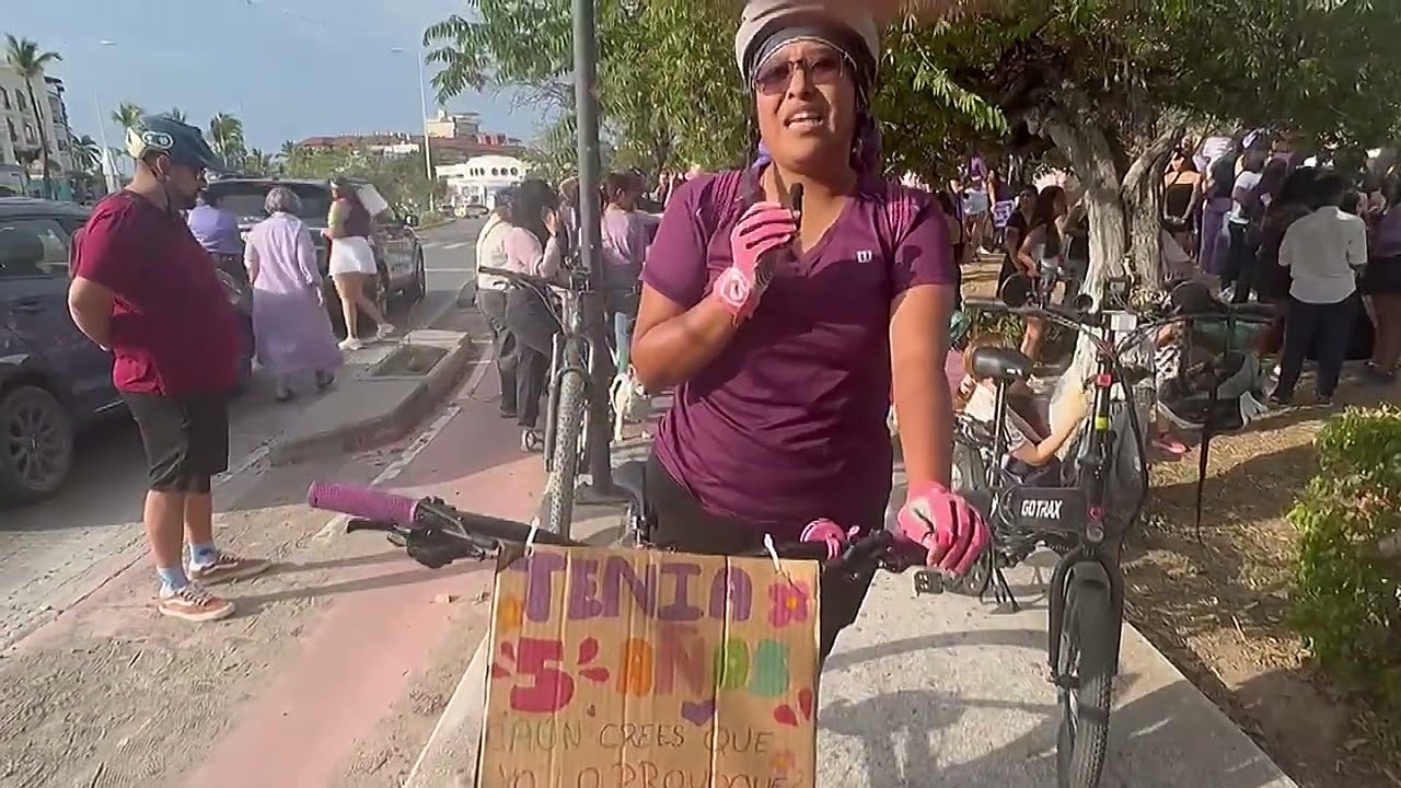 Cientos marchan en Puerto Vallarta por el 8M | CPS Noticias Puerto Vallarta