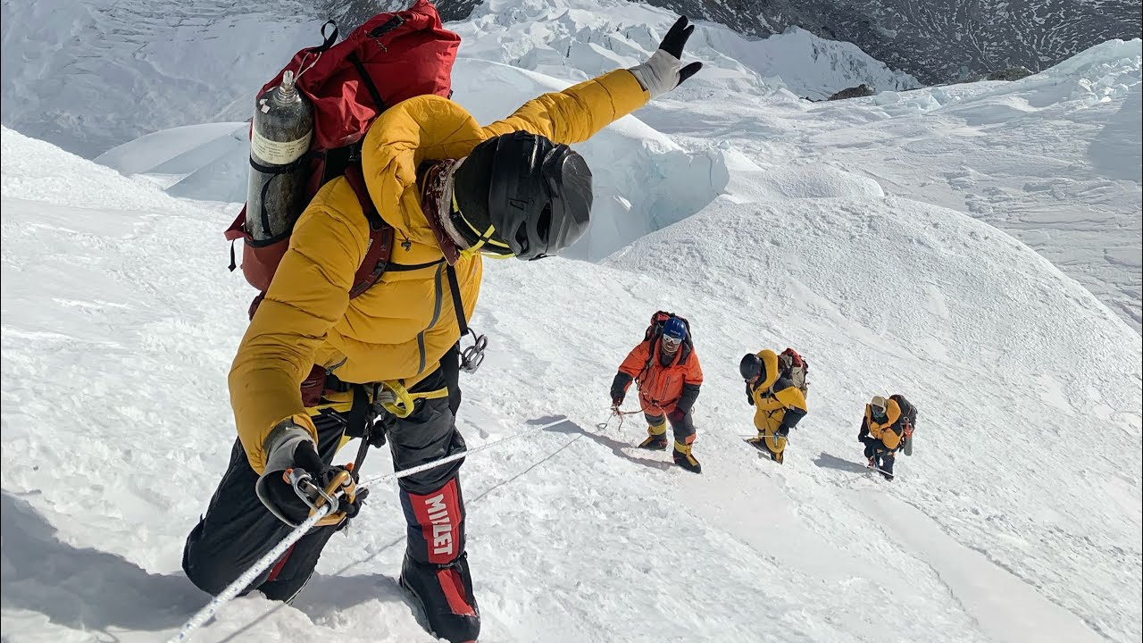 Winter Cho Oyu exped! Full video on 👉 @BEYOND_8000FILMS It’s a real mountaineers life..