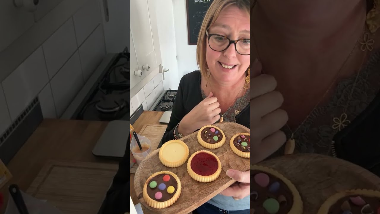 live Guy Demarle recette Mini tartes à la tomate et fromage frais