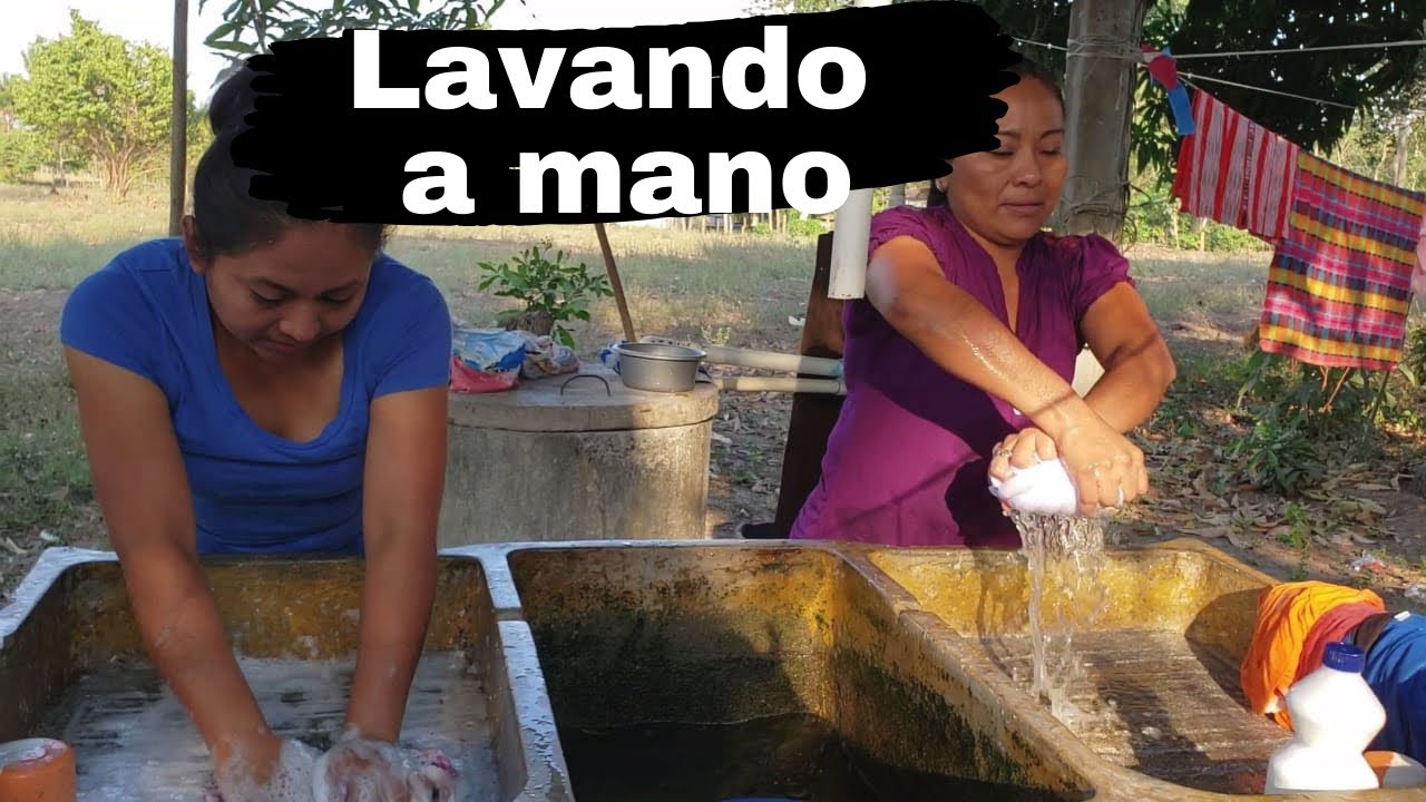 Lavando ROPA a MANO/ Esto es lo que Hacemos  en Casa