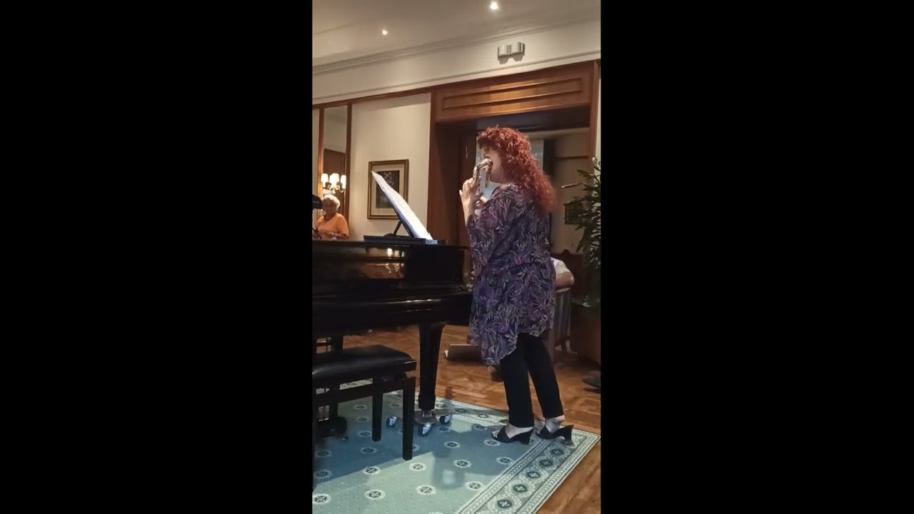 Antonella Bini (Flöten) spielt Art-Oliver Simon und Violeta Dinescu