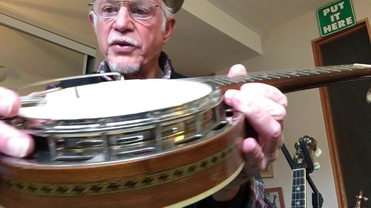 Ludwig Von Banjo Ukulele - Ludwig Crown, Wendell Hall Professional and ‘Deco’ models
