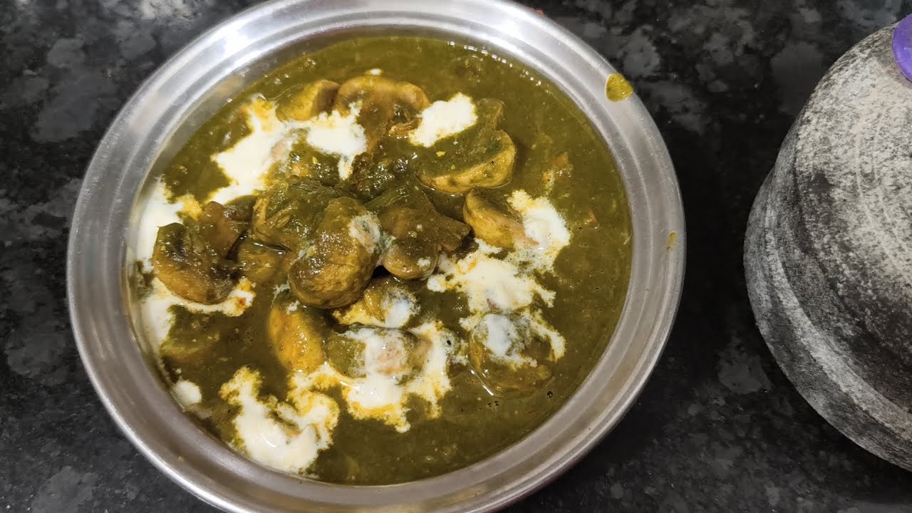 Ghari banava restaurant style Palak Mushroom chi yummy Bhaji recipe #recipe #mushroom #palak