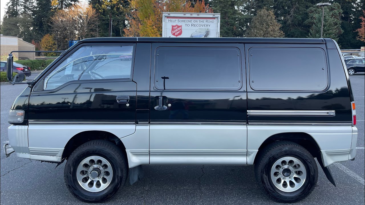 1996 MITSUBISHI DELICA STAR WAGON L300 4WD TURBO DIESEL MT5 RHD JDM