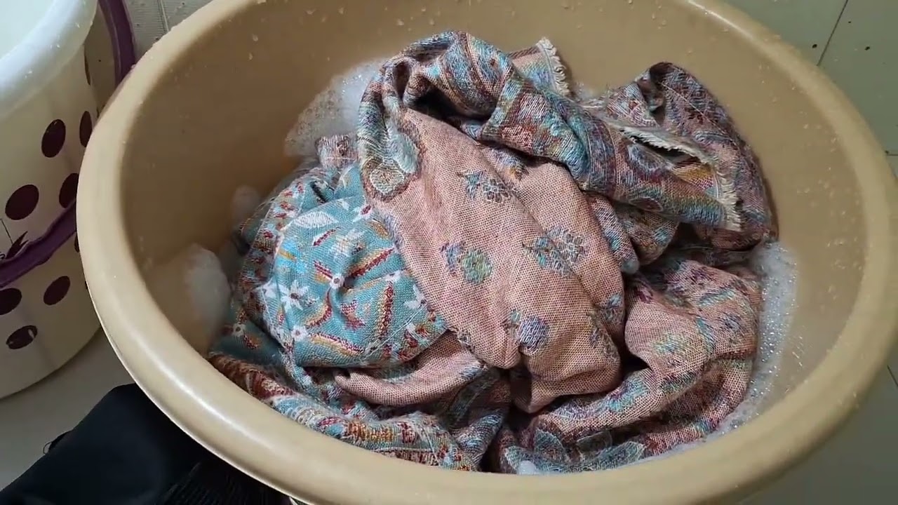No washing machine only hand washed clothes 