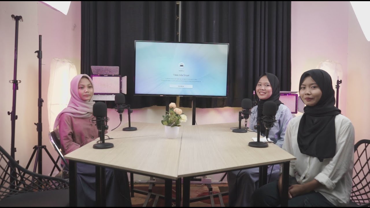 LIVE SELASA SHE'S TALK